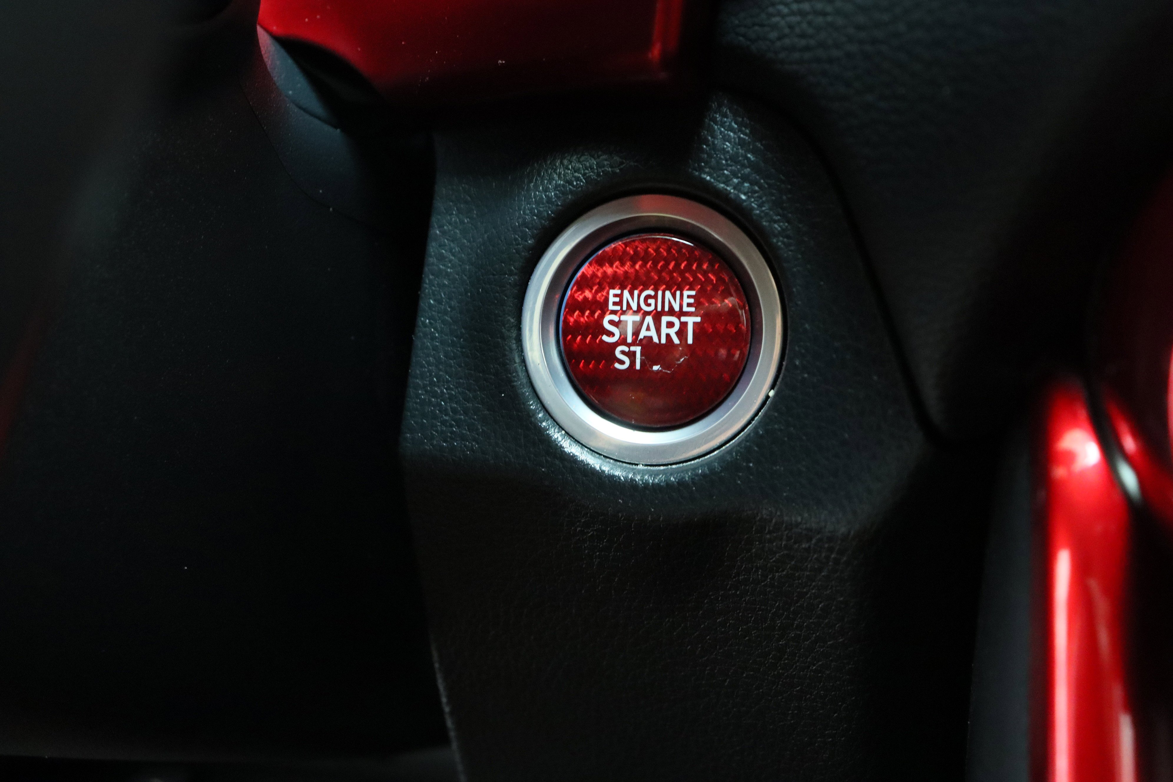 Certified Used 2022 Supersonic Red/Midnight Black Metallic Toyota XSE 2.5L/Electric image 18