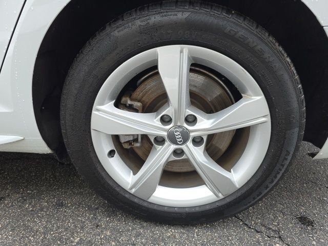 Used 2019 White Audi 2.0T Premium image 27