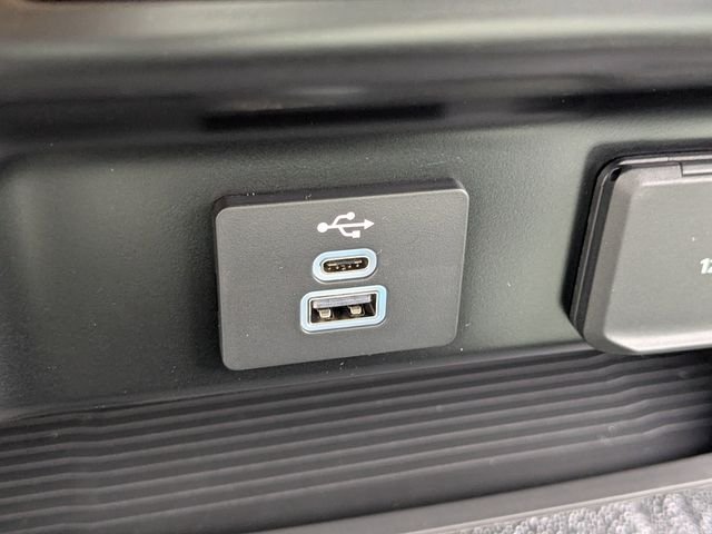 New 2026 Oxford White Ford F-250® XL image 21