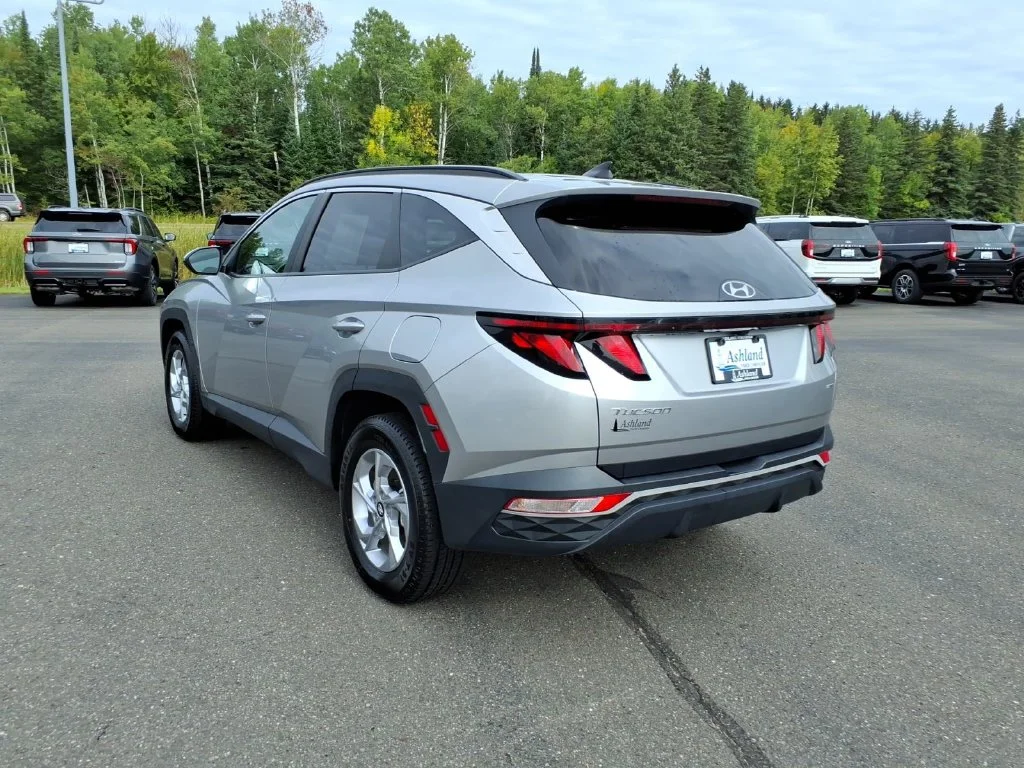 Used 2024 Shimmering Silver Hyundai SEL image 5