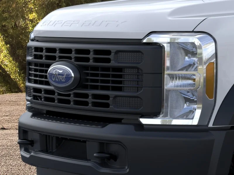 New 2026 Oxford White Ford F-550® XL image 40