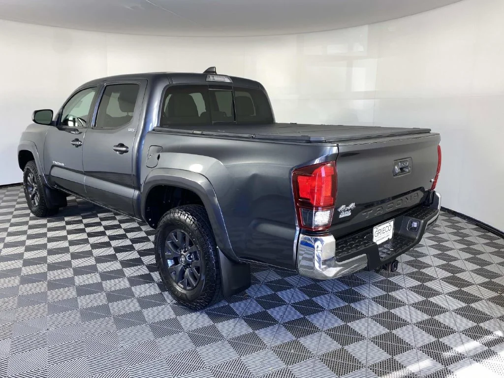 Used 2022 Magnetic Gray Metallic Toyota SR5 image 6