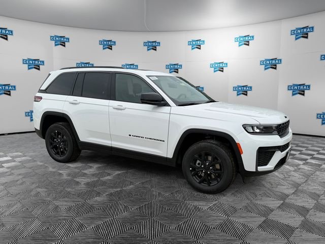 New 2026 Bright White Clear-Coat Exterior Paint Jeep Altitude image 7