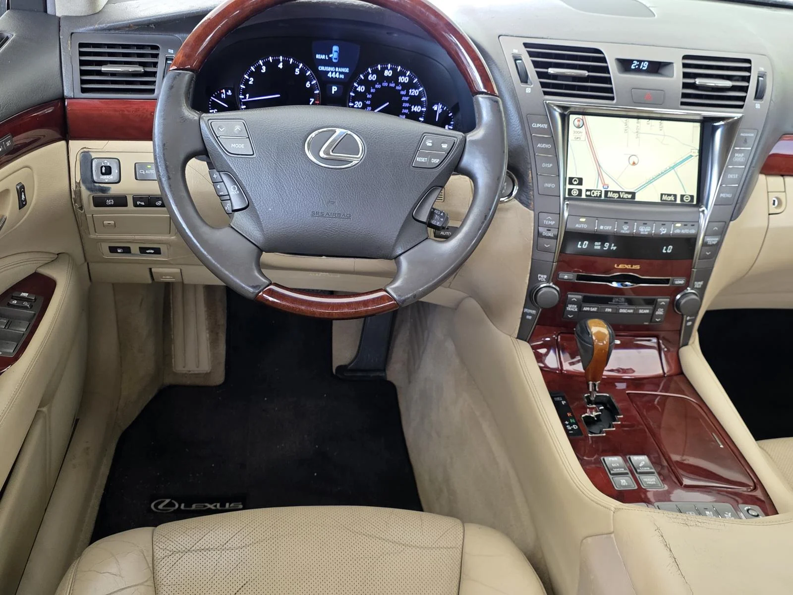 Used 2008  Lexus 460 L image 12