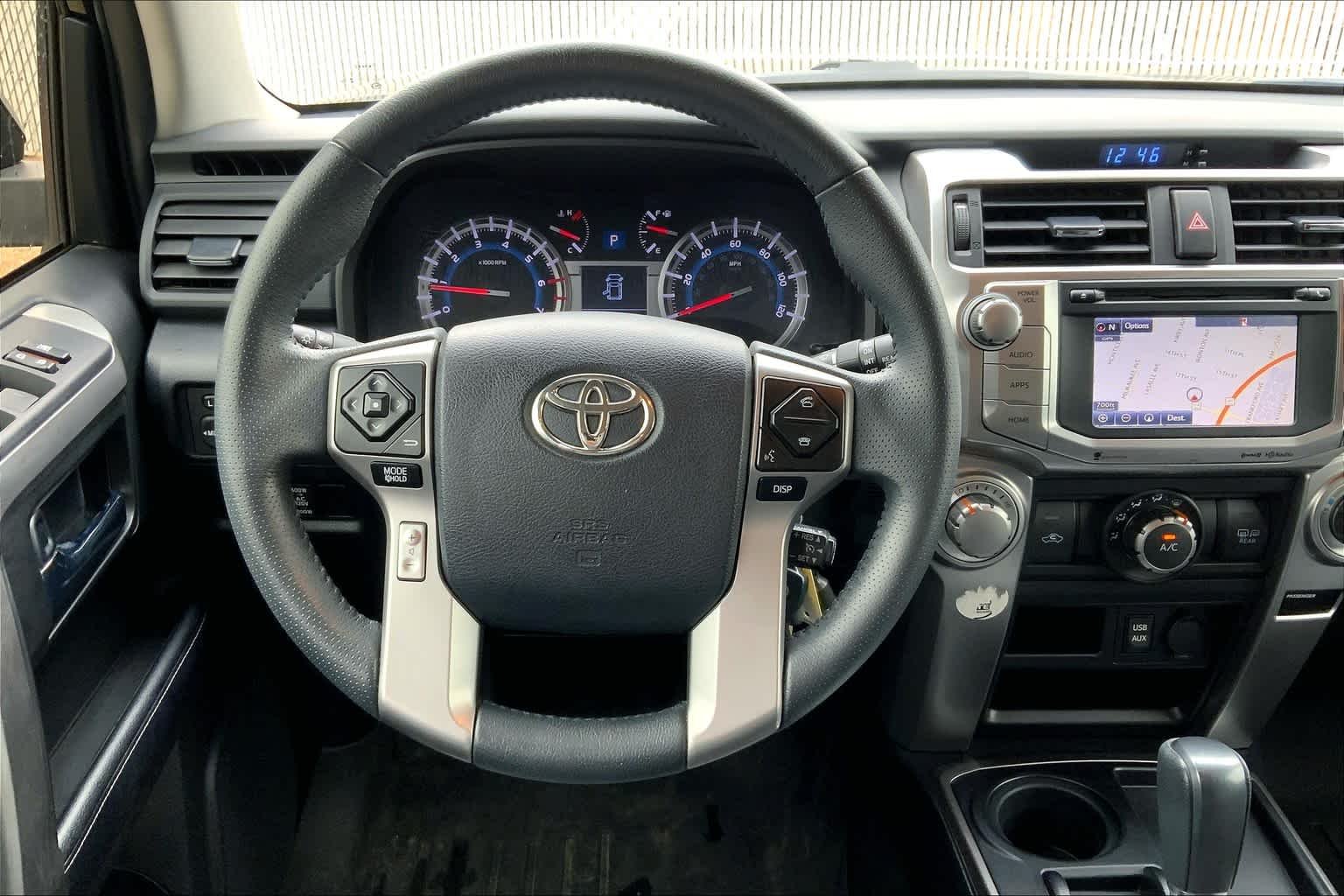 Used 2018 Midnight Black Metallic Toyota SR5 Premium image 5