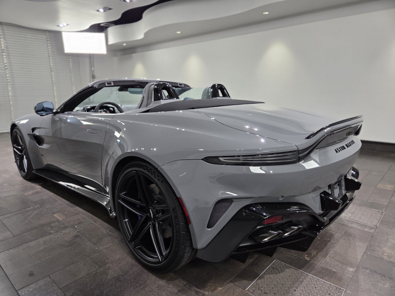 New 2026 China Grey Aston Martin S Roadster image 5