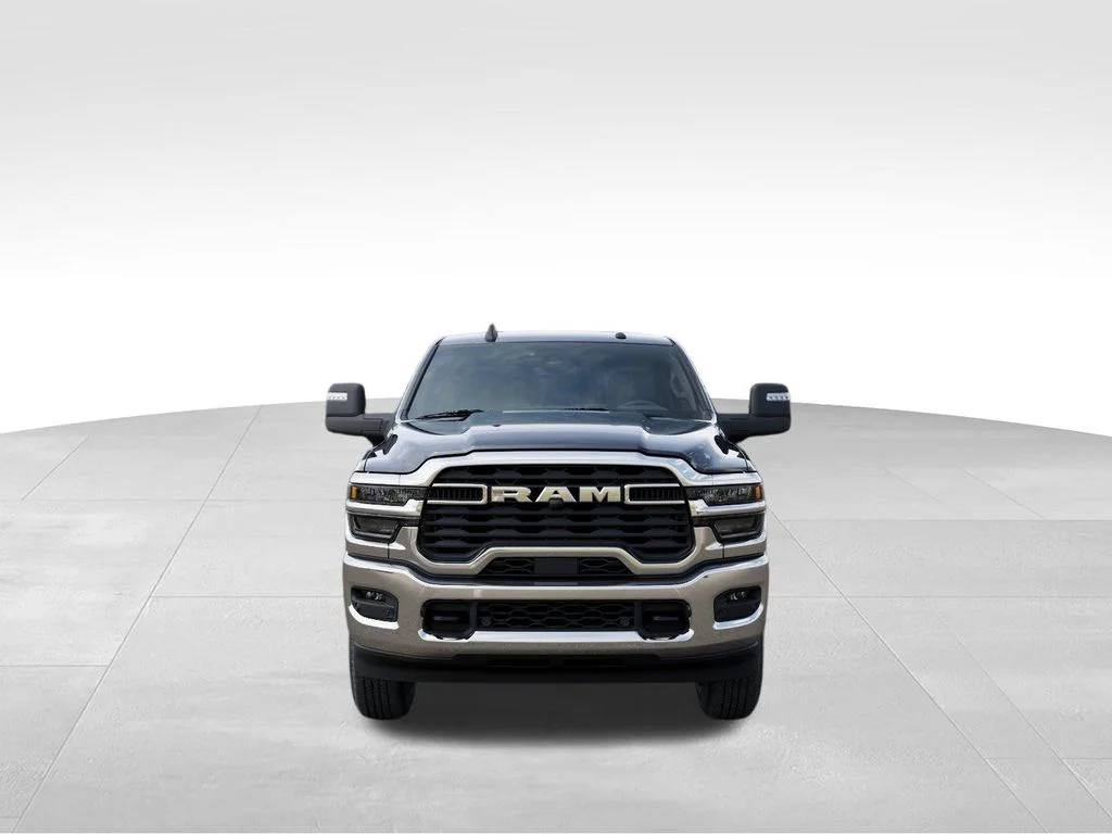 New 2026 Diamond Black Crystal Pearl-Coat Exterior Paint RAM Tradesman image 7
