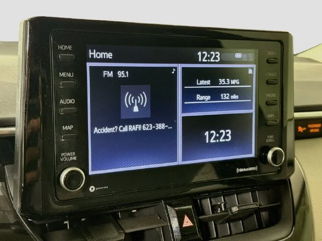 Certified Used 2022  Toyota LE image 16