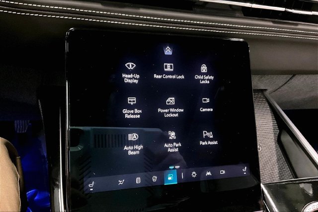 Used 2025 Black Raven Cadillac Sport Platinum image 39