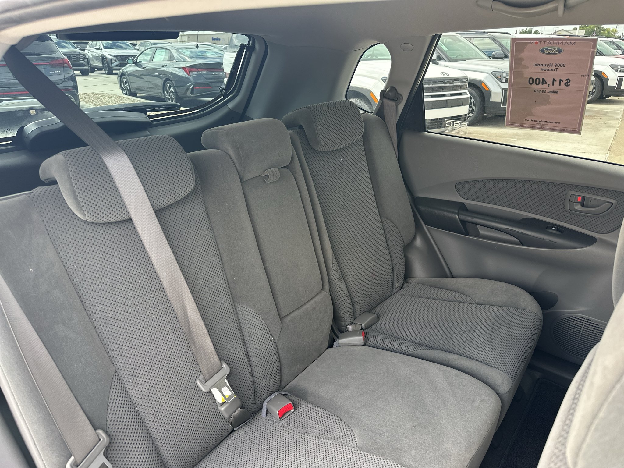 Used 2009 Desert Sage Metallic Hyundai SE image 27