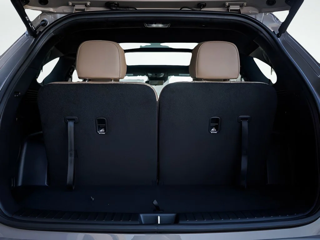 New 2026 Wolf Gray Kia X-Line SX Prestige AWD image 8