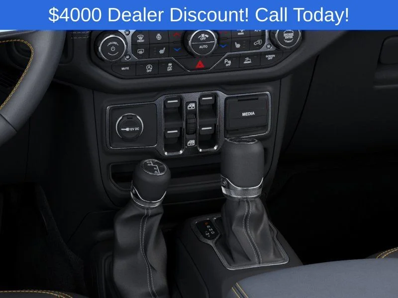 2026 Jeep Wrangler 4-Door Sahara - Photo 24