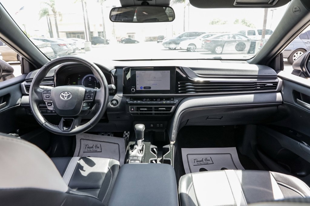 Used 2025  Toyota SE image 25