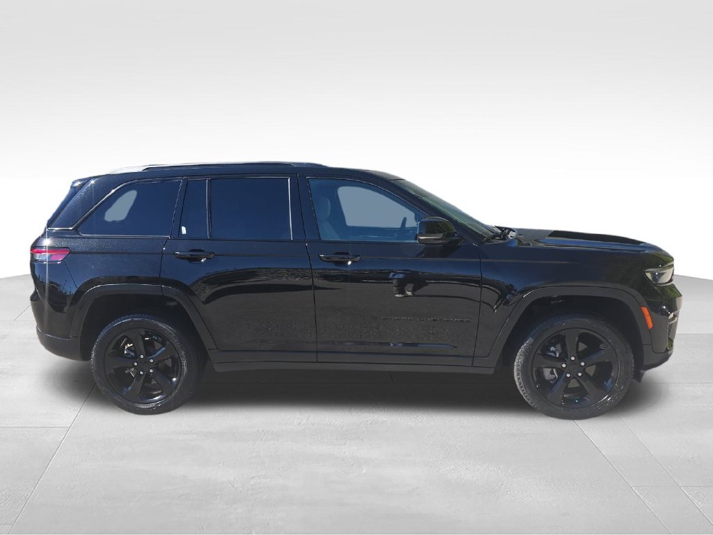 Used 2024 Black Jeep Limited image 7
