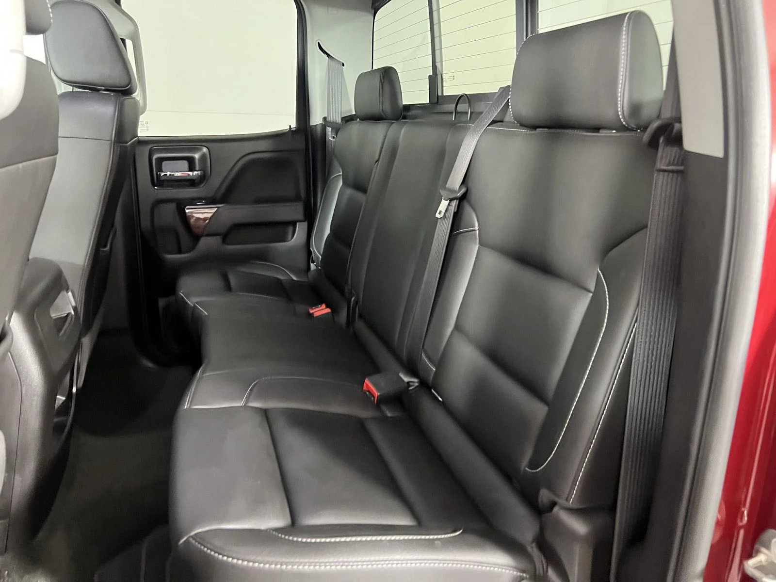 Used 2018 Red Quartz Tintcoat GMC SLT image 24