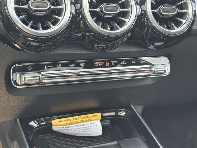 New 2026 Polar White Mercedes-Benz GLB 250 image 25
