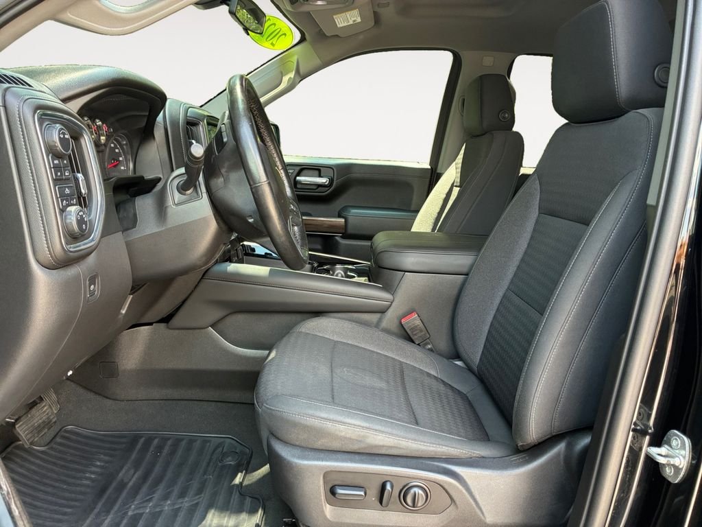 Used 2021 Black Chevrolet LT image 9