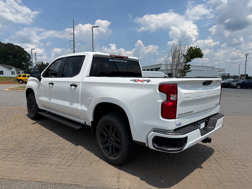 New 2026 Summit White Chevrolet Custom image 5
