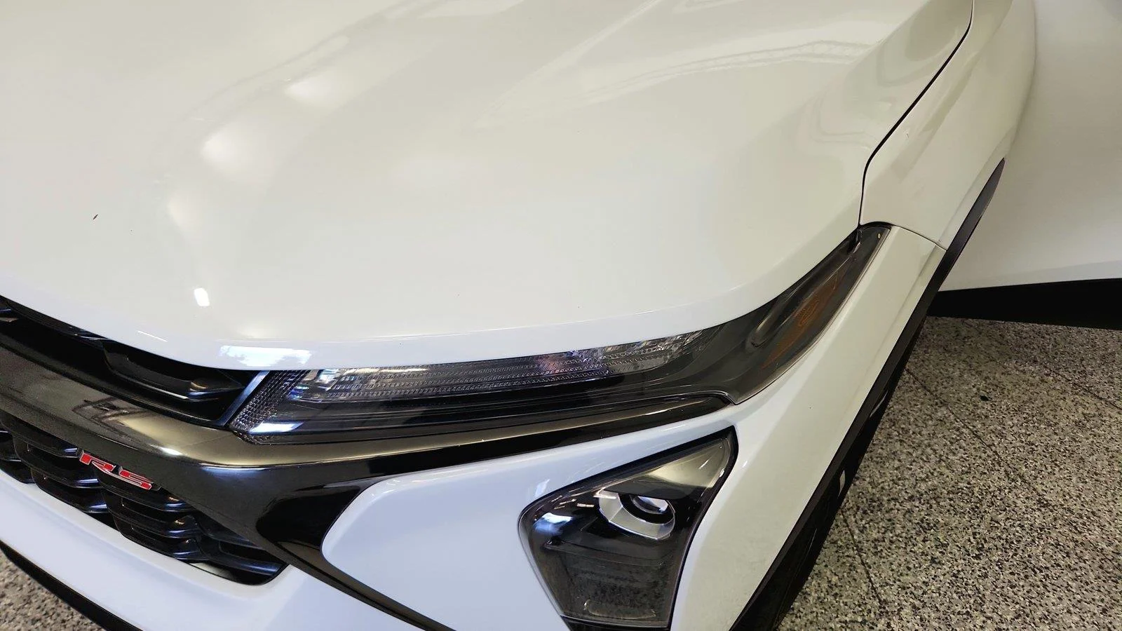 Used 2024 Summit White Chevrolet 1RS image 31