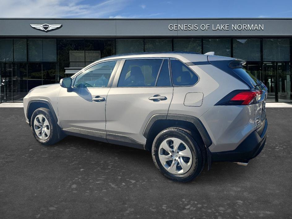 Used 2019 Silver Sky Metallic Toyota LE image 6