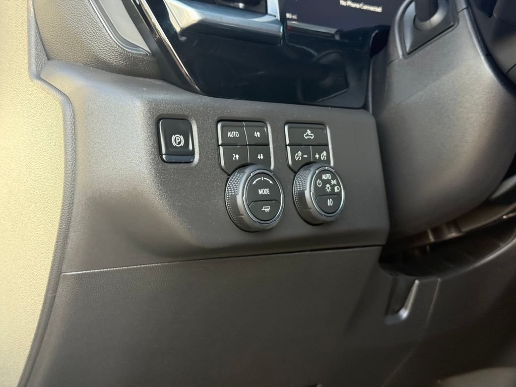 Used 2026 White Chevrolet LT Trail Boss image 10