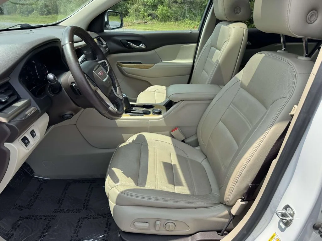 Used 2017 White GMC Denali image 14