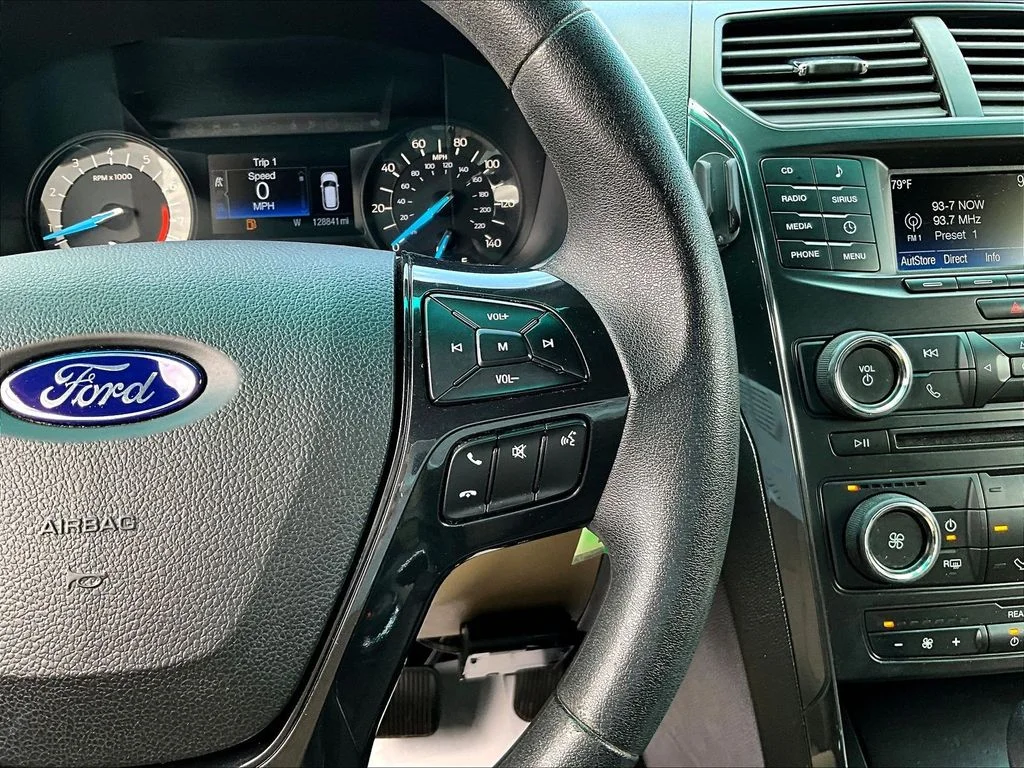 Used 2016 Red Ford Base image 12