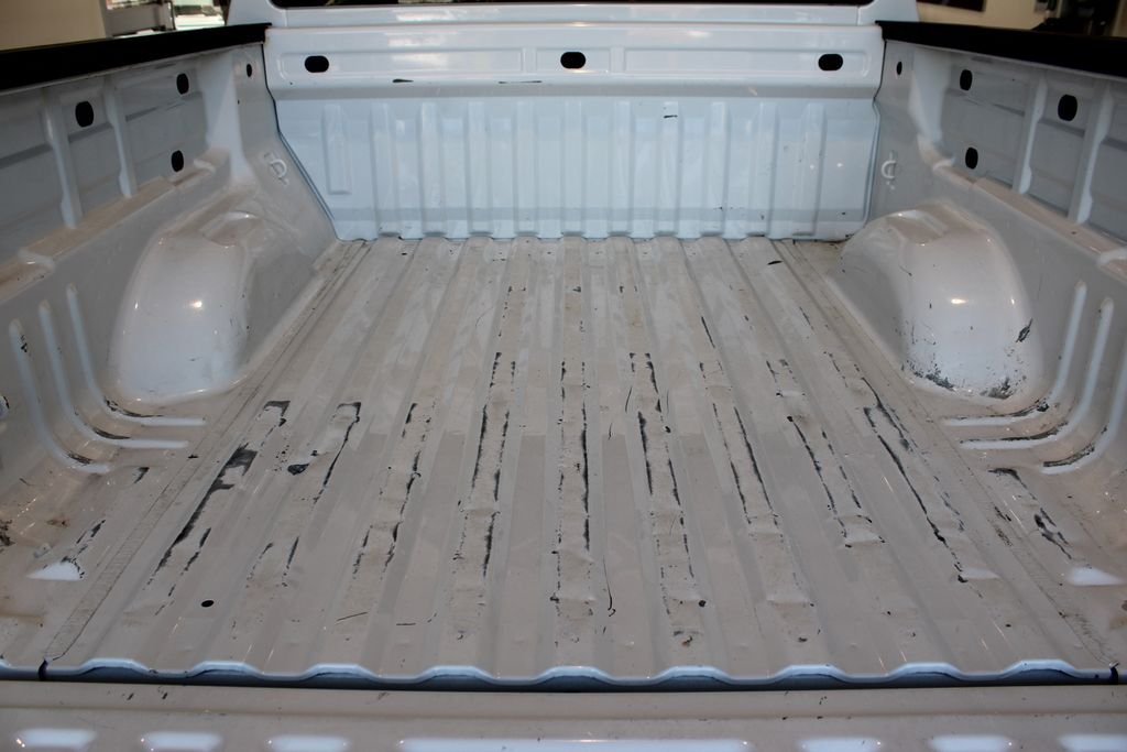 Used 2020 White Chevrolet LT image 16