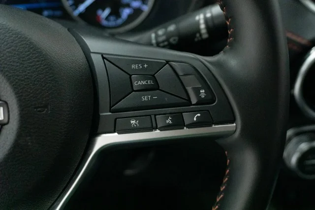 Used 2025 Super Black Nissan SR image 27