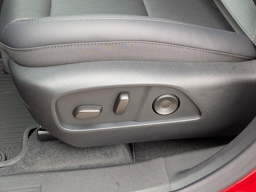 2026 Chevrolet Equinox LT - Photo 17