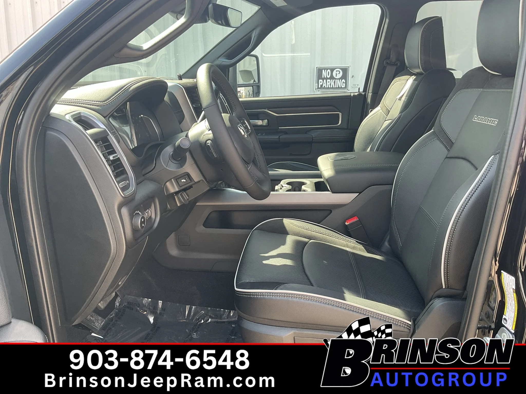 New 2026 Diamond Black Crystal Pearl-Coat Exterior Paint RAM Laramie image 11