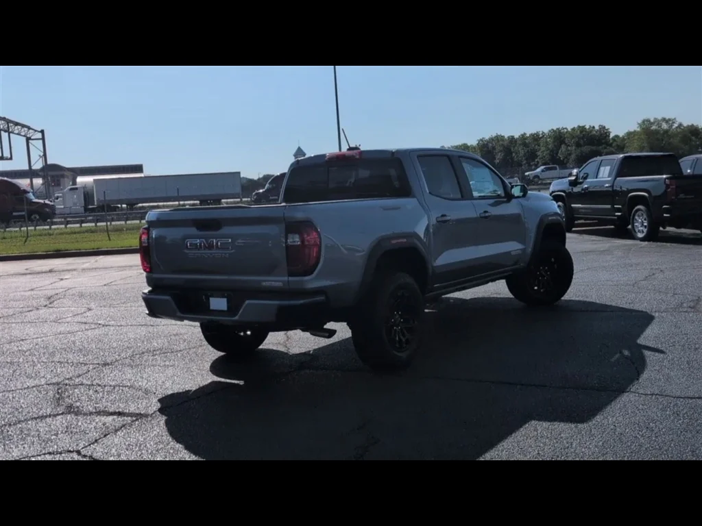 New 2026 Sterling Metallic GMC Elevation image 32