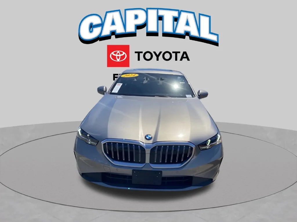 Used 2024 Gray BMW 530i xDrive image 17
