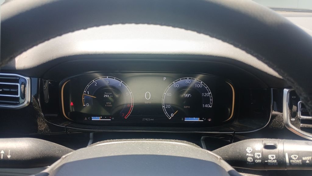 Used 2023 White Jeep Base image 10