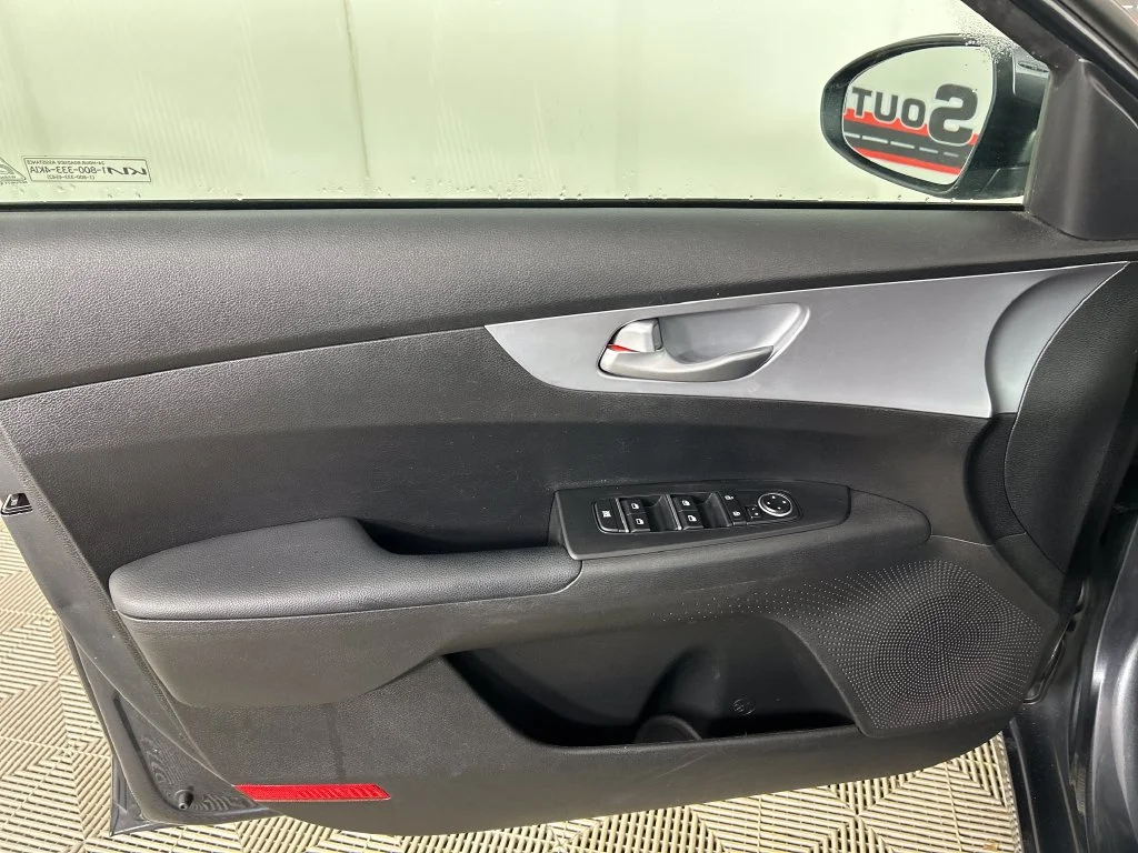 Used 2023 Gray Kia LXS image 11