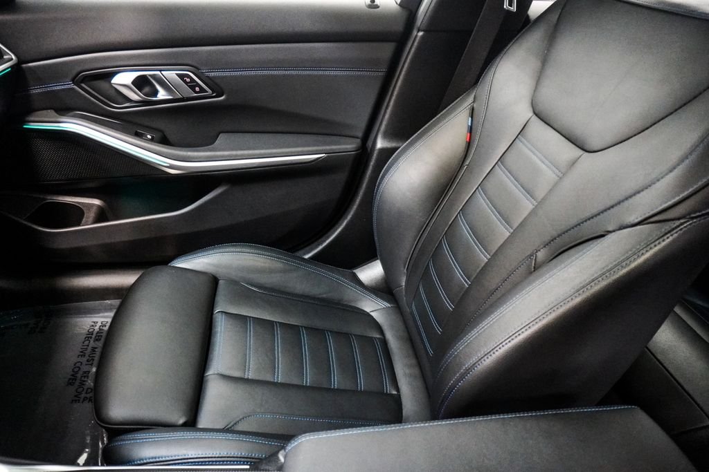 Used 2021 Black BMW M340i xDrive image 26