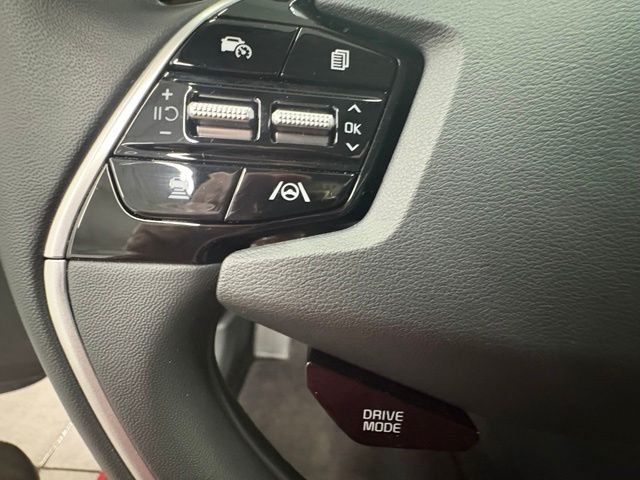 Used 2023 Red Kia EX image 15