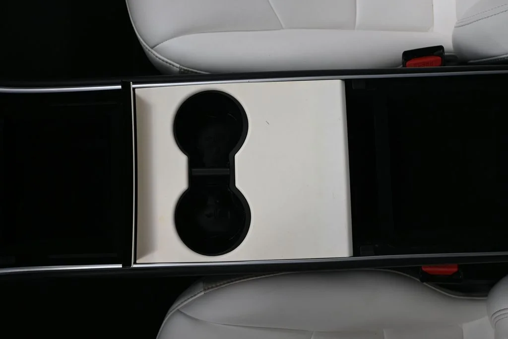 Used 2018 Black Tesla Long Range image 33