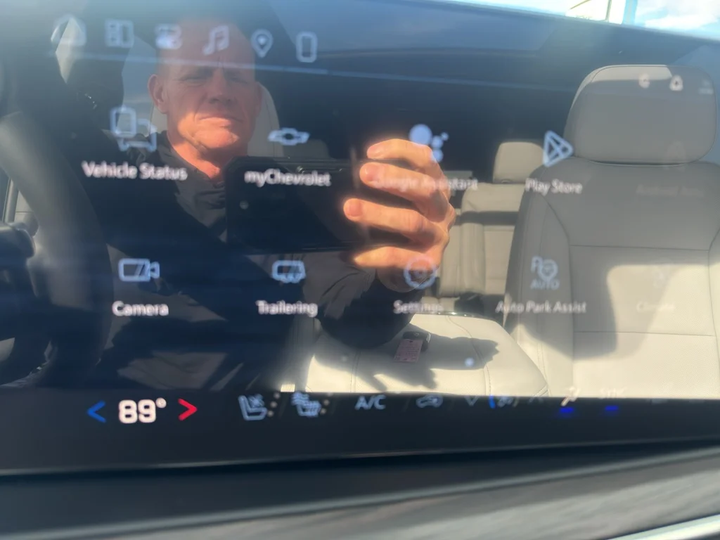 2026 Chevrolet Suburban Premier - Photo 27