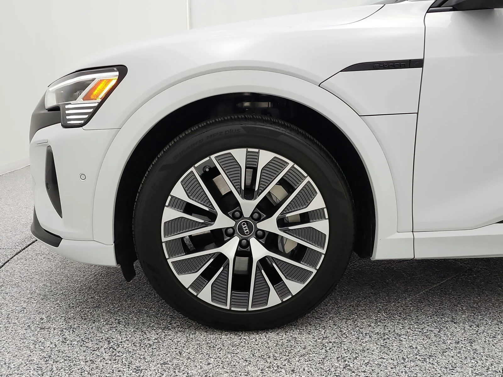 Used 2024 Glacier White Metallic Audi Premium Plus quattro image 17
