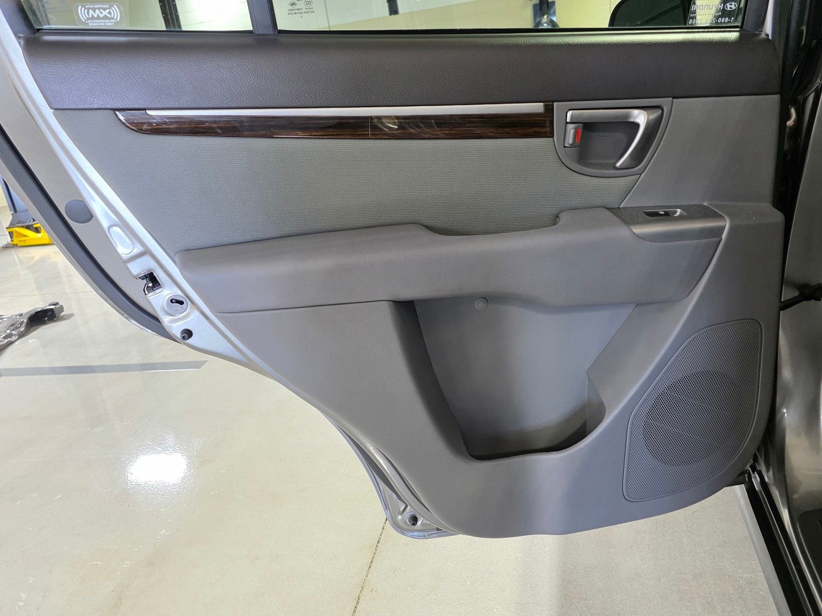 Used 2011 Mineral Gray Hyundai GLS image 13