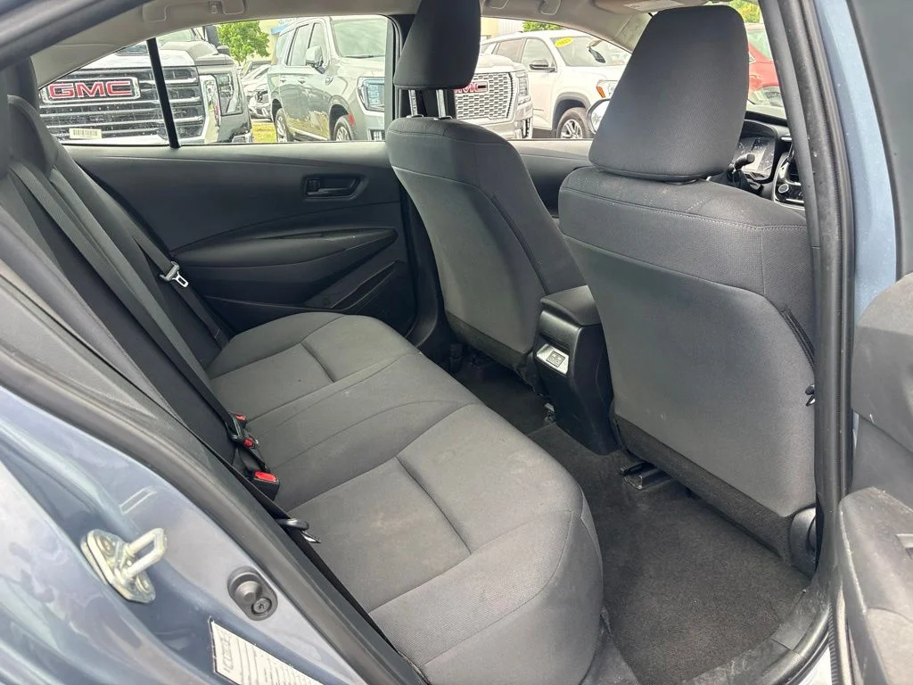 Used 2024  Toyota LE image 5