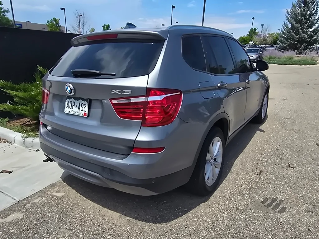 Used 2017 Space Gray Metallic BMW xDrive28i image 5