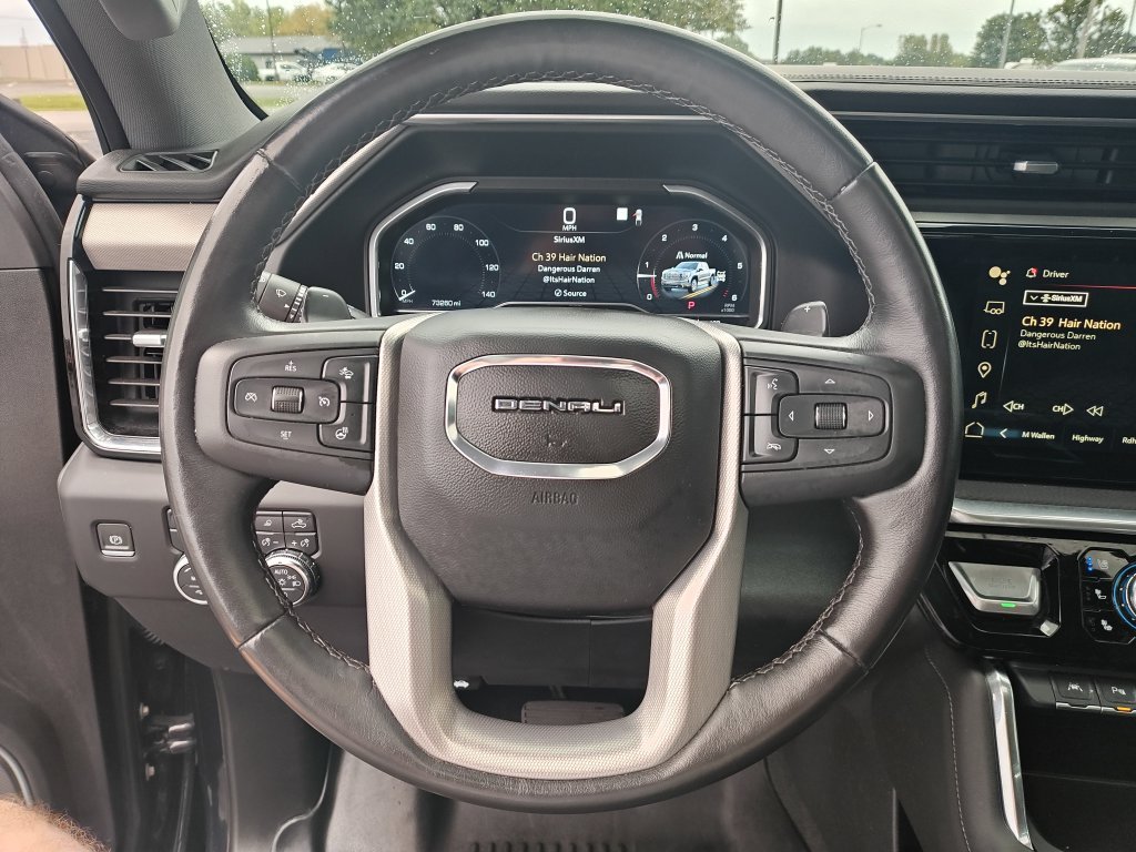 Used 2022 Silver GMC Denali image 17