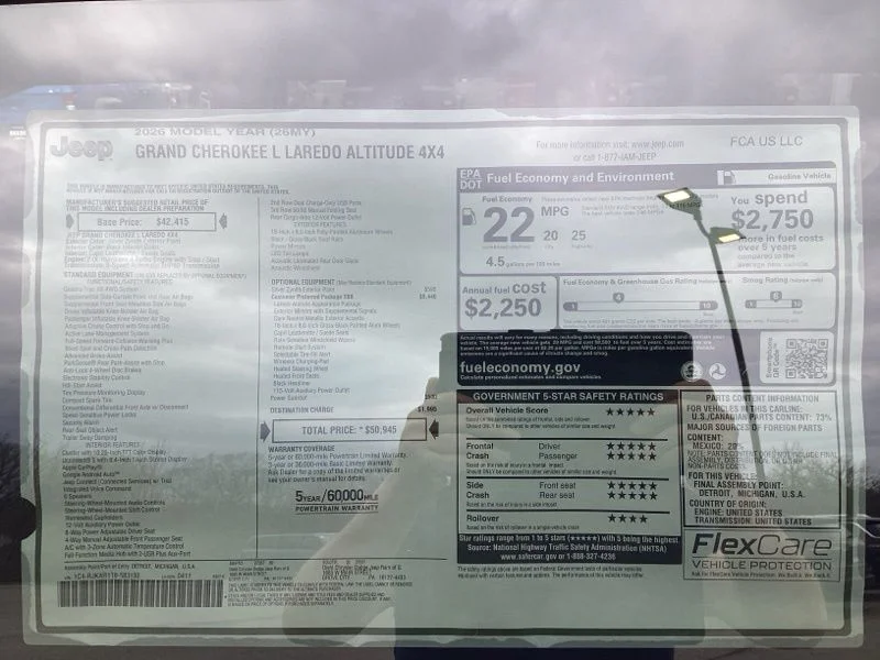 New 2026 Silver Zynith Exterior Paint Jeep Altitude image 13