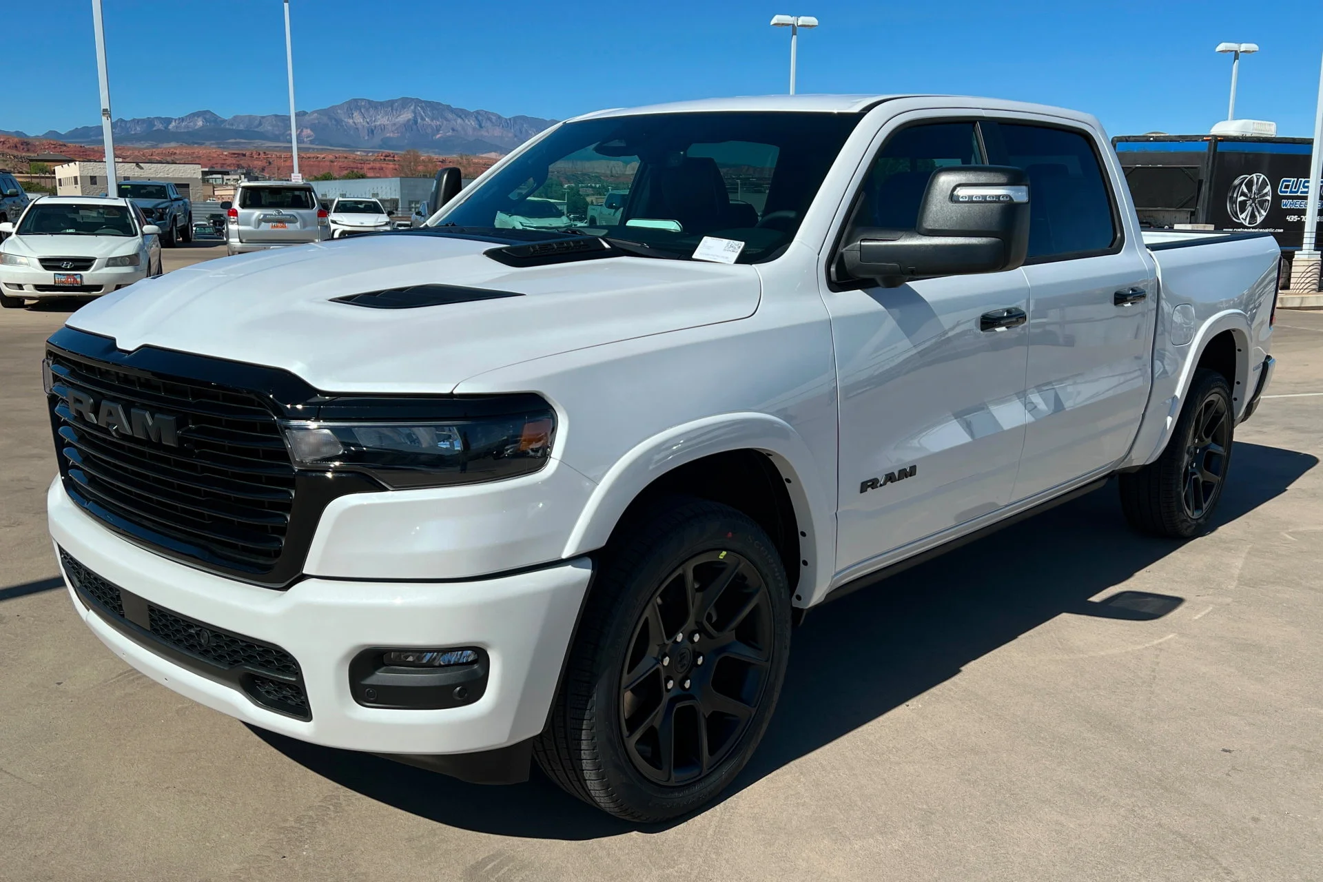 2026 RAM 1500 Laramie 4x4 Crew Cab 5'7's photo