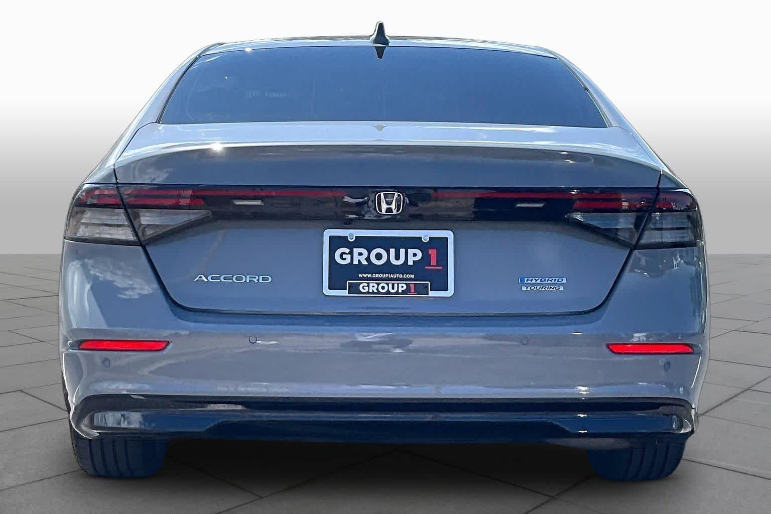 Used 2025 Urban Gray Pearl Honda Touring image 5