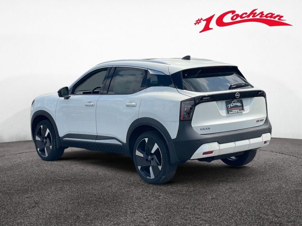 New 2026 Aspen White Tricoat Nissan SR image 4