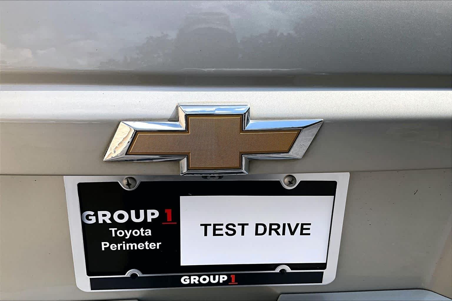 Used 2017 Champagne Silver Metallic Chevrolet LT image 31