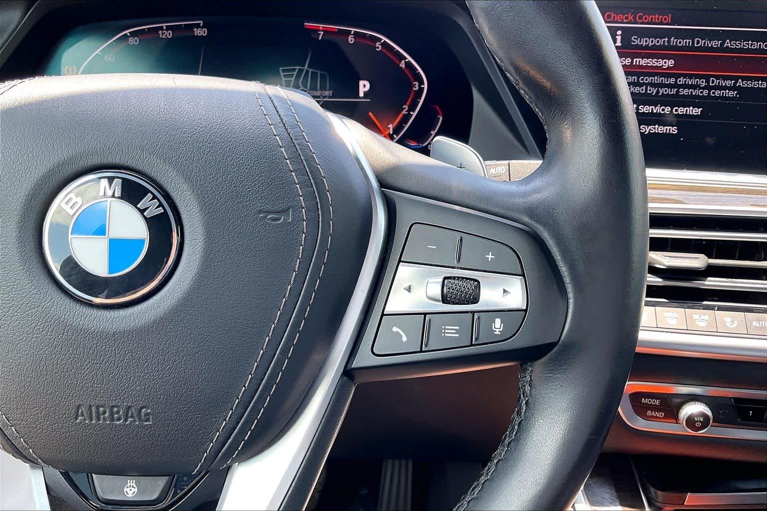 Used 2019 Mineral White Metallic BMW xDrive40i image 19